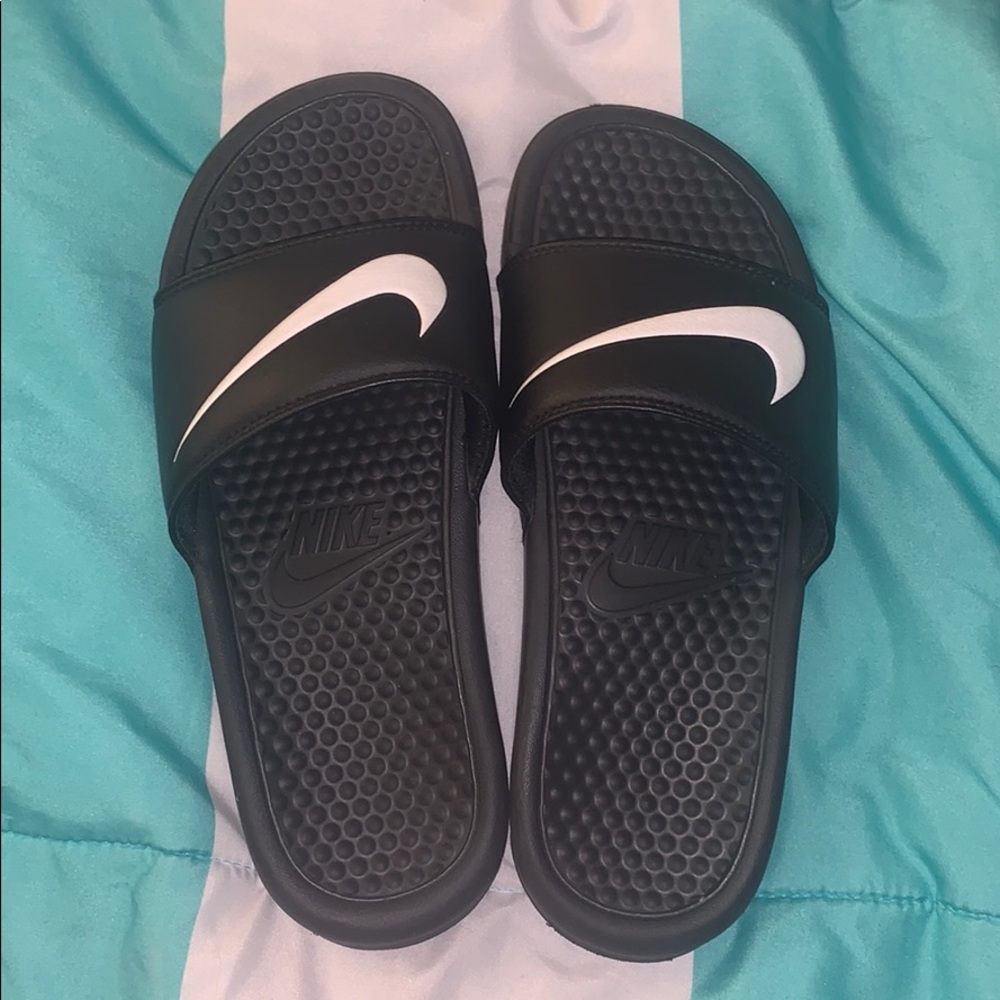 Black Nike slides